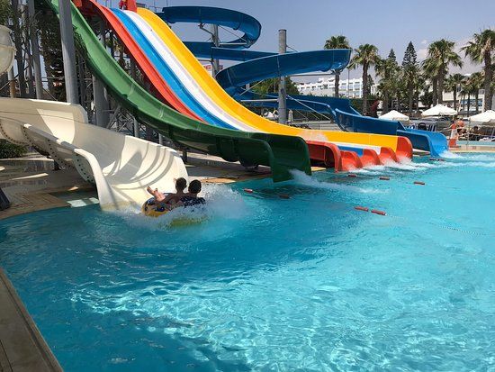 Anastasia Aquamania Waterpark